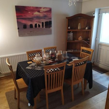 Mountjoy House Bed & Breakfast Лъндъндери Екстериор снимка