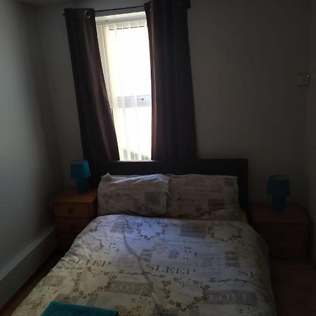 Mountjoy House Bed & Breakfast Лъндъндери Екстериор снимка