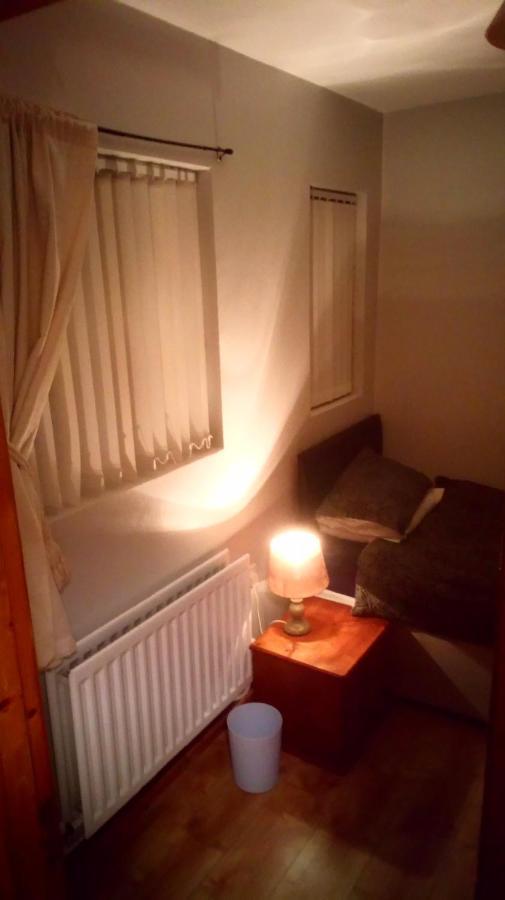 Mountjoy House Bed & Breakfast Лъндъндери Екстериор снимка